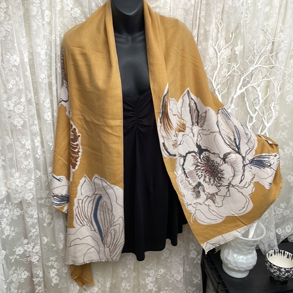 Beyond Soft - Mustard Yellow Scarf Wrap Shawl Floral Large Design - Picture 4 of 7